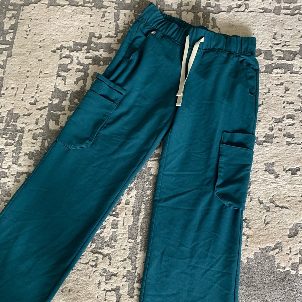 Figs scrubs XS/Regular.